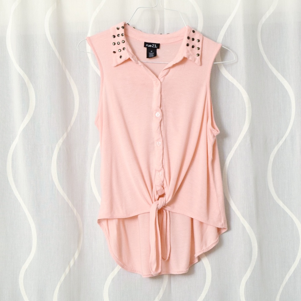Light Pink Studded Collar Tie Front Cropped Tank Top | Size M